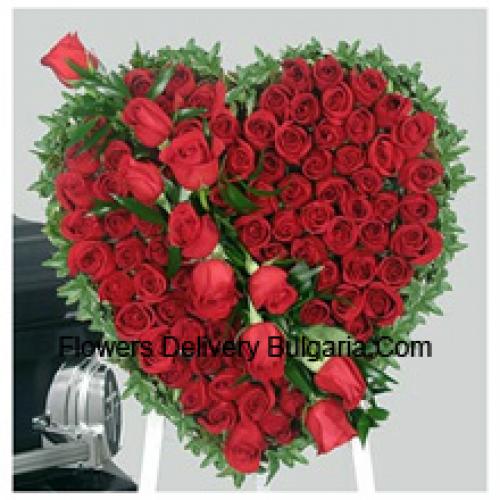 Beautiful Heart Shaped 101 Red Roses